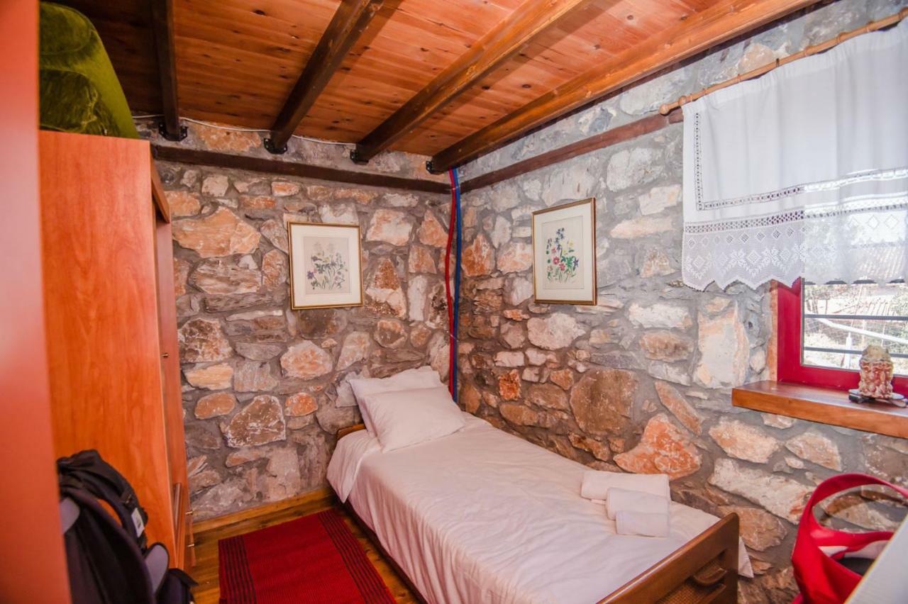 Stonehouse 2 Bedroom Chalet On Olympus Amazing View Pétra Zewnętrze zdjęcie