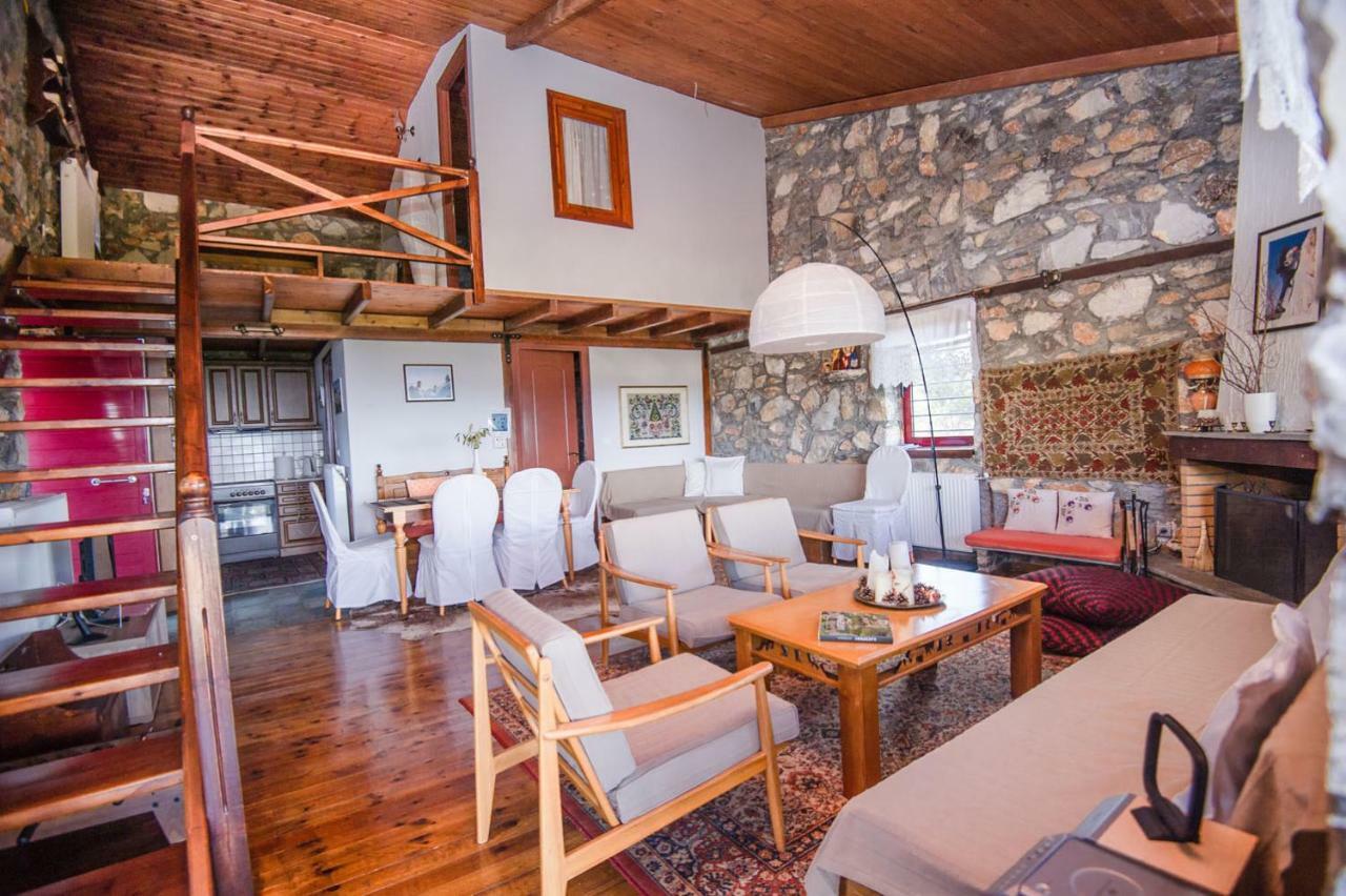 Stonehouse 2 Bedroom Chalet On Olympus Amazing View Pétra Zewnętrze zdjęcie